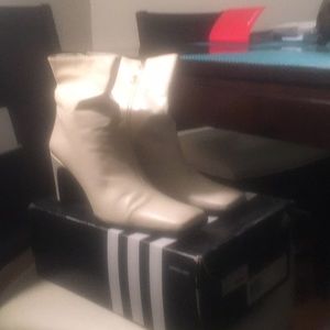 Cream leather boots ankle